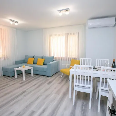 Apartamento The Sun Loves - Right Beside The Park!