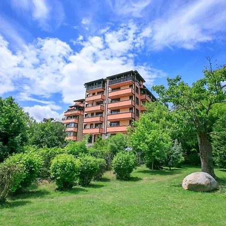 The Sun Loves - Right Beside The Park! Sandanski